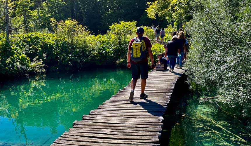 Vandrer i de smukke nationalparker i Kroatien